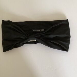 PrettyLittleThing black bandeau size 4